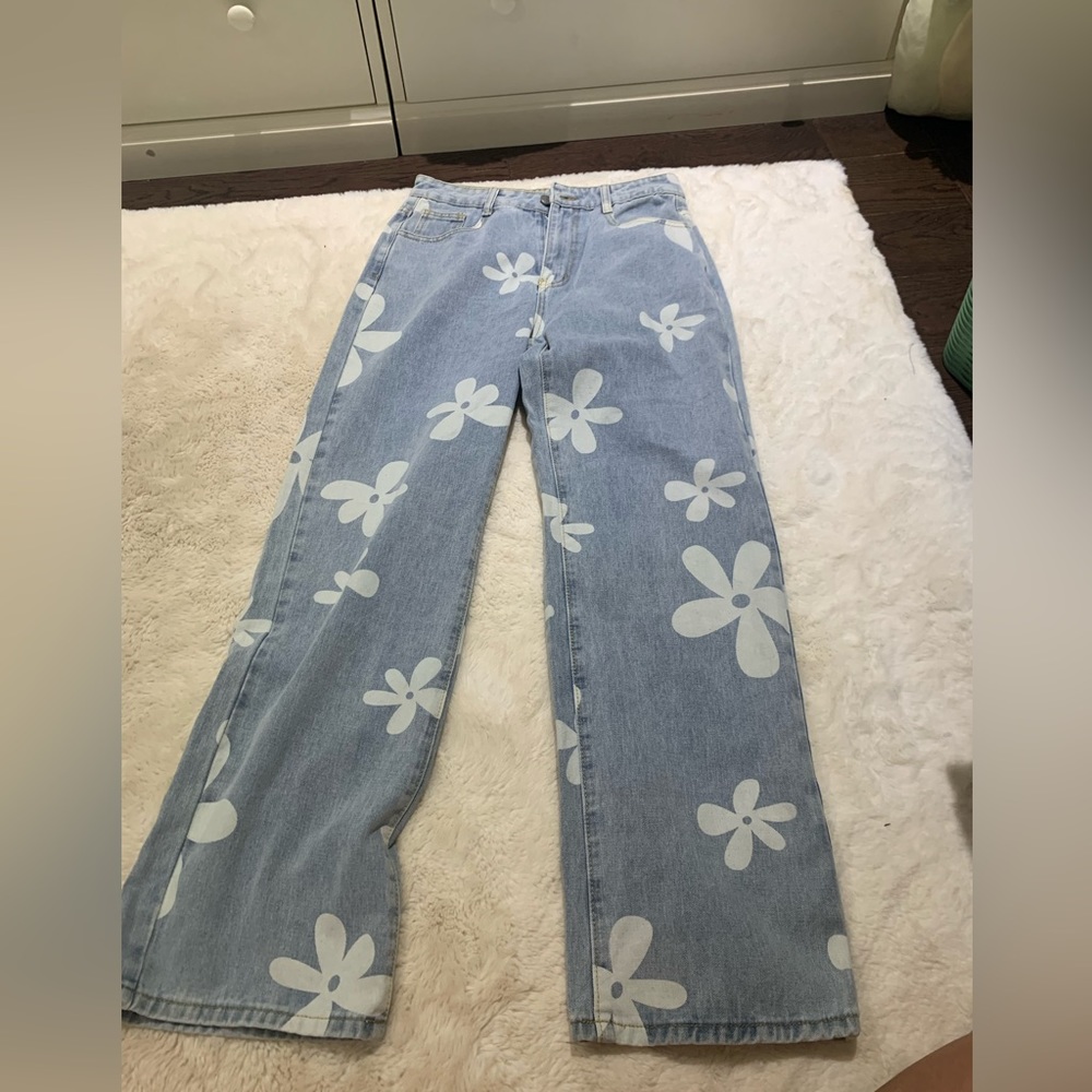 Flower jeans, NWOT